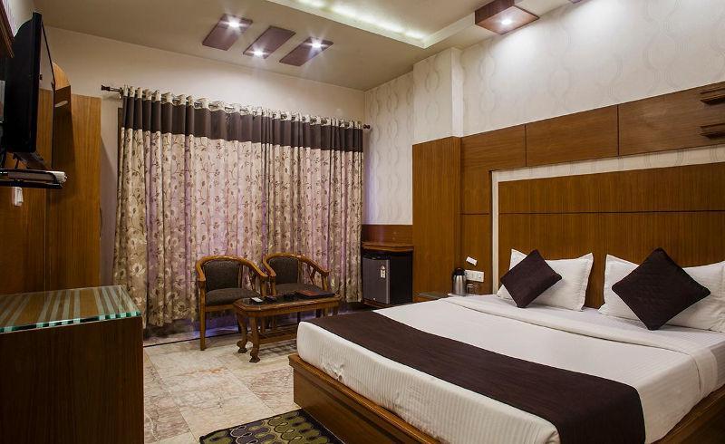 Hotel Basera Brij Bhoomi Vrindavan Exterior photo